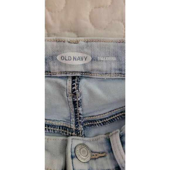 OLD NAVY BALLERINA SHORTS - Picture 2 of 3